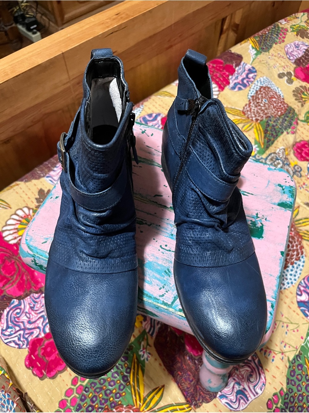 NIB Miz Mooz Suzy Sapphire Blue Leather Ankle Boots - Size 40 (US 9-9.5)